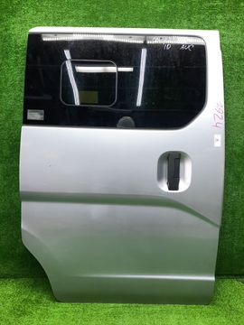 ДВЕРЬ НА NISSAN NV200 M20