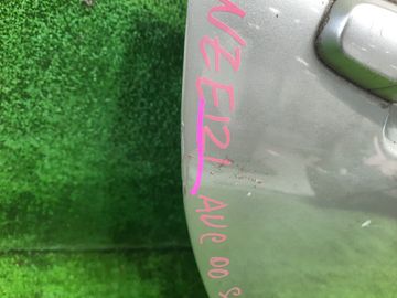 ДВЕРЬ НА TOYOTA COROLLA NZE121