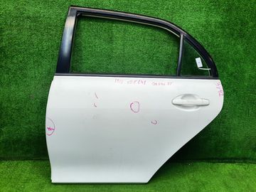 ДВЕРЬ НА TOYOTA COROLLA  AXIO NZE141