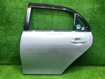 ДВЕРЬ НА TOYOTA COROLLA  AXIO NZE141