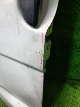 ДВЕРЬ НА MAZDA BONGO SK82V