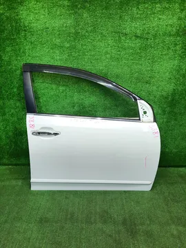 ДВЕРЬ НА TOYOTA PREMIO ZRT260