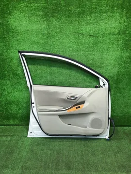 ДВЕРЬ НА TOYOTA PREMIO ZRT260