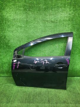 ДВЕРЬ НА TOYOTA AQUA NHP10