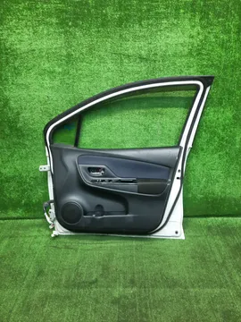 ДВЕРЬ НА TOYOTA VITZ KSP130