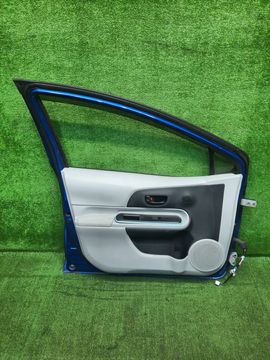 ДВЕРЬ НА TOYOTA AQUA NHP10