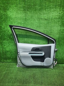 ДВЕРЬ НА TOYOTA AQUA NHP10