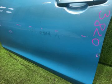 ДВЕРЬ НА TOYOTA AQUA NHP10