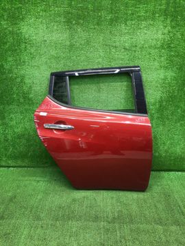 ДВЕРЬ НА NISSAN LEAF ZE1