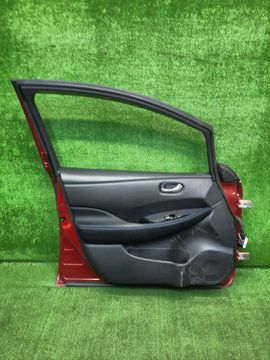ДВЕРЬ НА NISSAN LEAF ZE1
