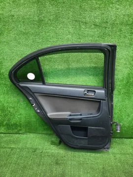 ДВЕРЬ НА MITSUBISHI GALANT FORTIS CY4A