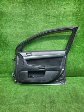 ДВЕРЬ НА MITSUBISHI GALANT FORTIS CY4A