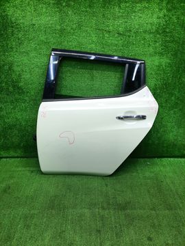 ДВЕРЬ НА NISSAN LEAF ZE1
