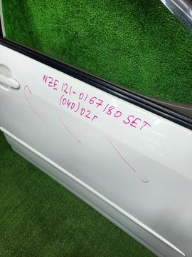 ДВЕРЬ НА TOYOTA COROLLA NZE121