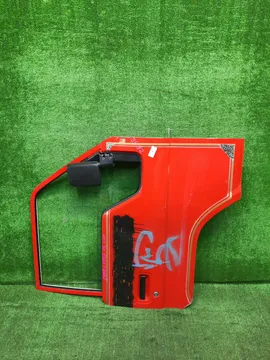 ДВЕРЬ НА TOYOTA DYNA LY152