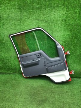 ДВЕРЬ НА TOYOTA DYNA LY152