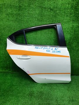 ДВЕРЬ НА MAZDA AXELA BM6FJ