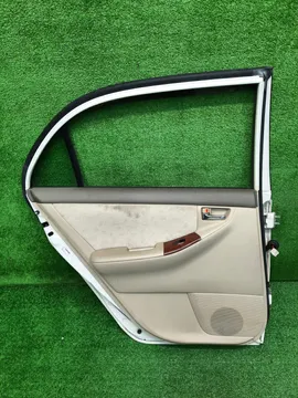 ДВЕРЬ НА TOYOTA COROLLA NZE121