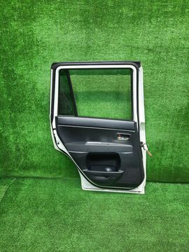 ДВЕРЬ НА MAZDA DEMIO DY5W