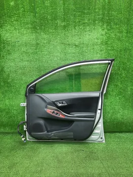 ДВЕРЬ НА TOYOTA ALLION ZRT261