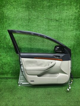 ДВЕРЬ НА TOYOTA AVENSIS AZT251
