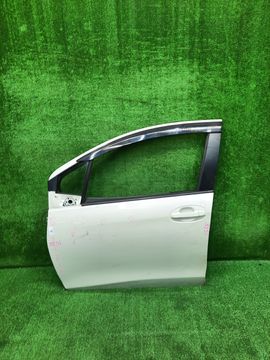 ДВЕРЬ НА TOYOTA VITZ KSP130