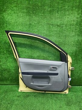 ДВЕРЬ НА MAZDA DEMIO DY3W