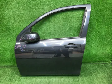 ДВЕРЬ НА MAZDA DEMIO DY5W