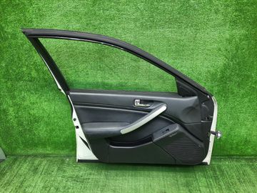 ДВЕРЬ НА NISSAN SKYLINE V35