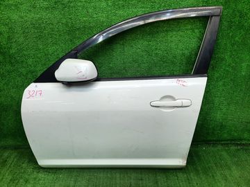 ДВЕРЬ НА MAZDA AXELA BK5P