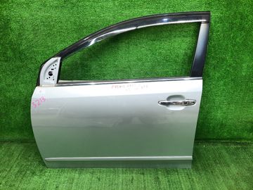 ДВЕРЬ НА TOYOTA PREMIO ZRT265