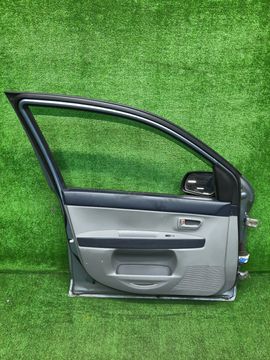 ДВЕРЬ НА MAZDA DEMIO DY3W