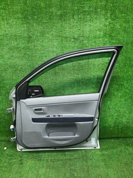 ДВЕРЬ НА MAZDA DEMIO DY3W