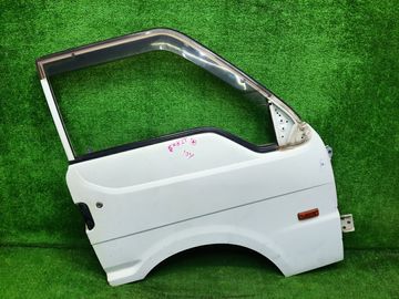 ДВЕРЬ НА MAZDA BONGO SK82T