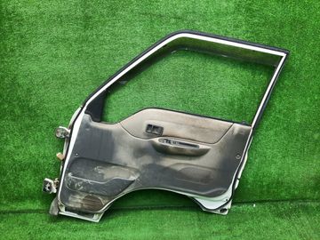 ДВЕРЬ НА MAZDA BONGO SK82T