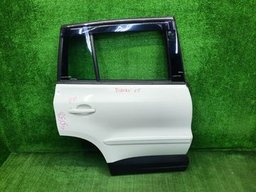 ДВЕРЬ НА VOLKSWAGEN TIGUAN 5N1