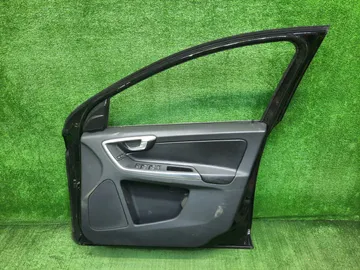 ДВЕРЬ НА VOLVO XC60 DZ90