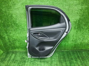 ДВЕРЬ НА TOYOTA YARIS MXPH10