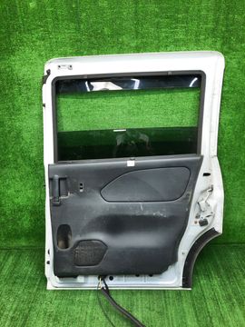 ДВЕРЬ НА NISSAN SERENA C27