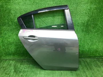 ДВЕРЬ НА MAZDA AXELA BLEFP