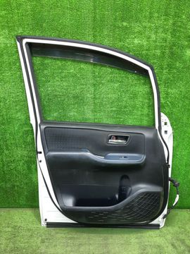 ДВЕРЬ НА TOYOTA VOXY ZRR80