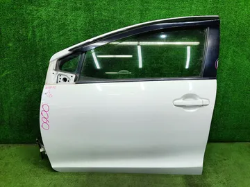 ДВЕРЬ НА TOYOTA AQUA NHP10