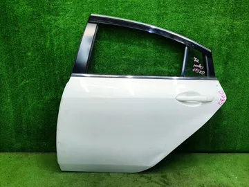 ДВЕРЬ НА MAZDA ATENZA GH5AP