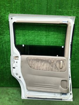 ДВЕРЬ НА MAZDA MPV LWEW
