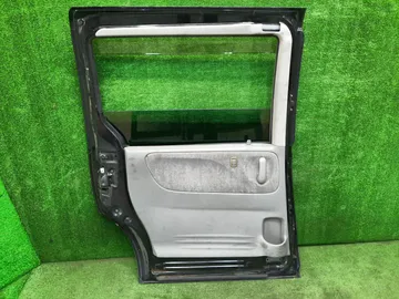 ДВЕРЬ НА MAZDA MPV LW5W