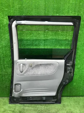 ДВЕРЬ НА MAZDA MPV LW5W
