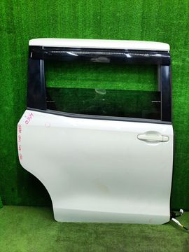 ДВЕРЬ НА TOYOTA VOXY ZRR80