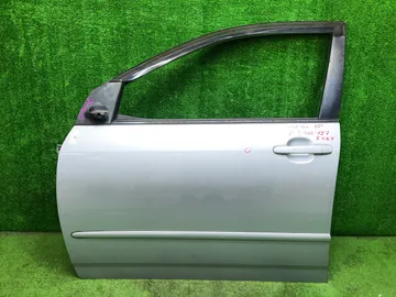 ДВЕРЬ НА TOYOTA RUNX NZE121