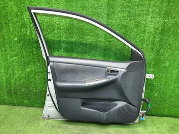 ДВЕРЬ НА TOYOTA RUNX NZE121