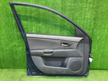 ДВЕРЬ НА MAZDA AXELA BK5P